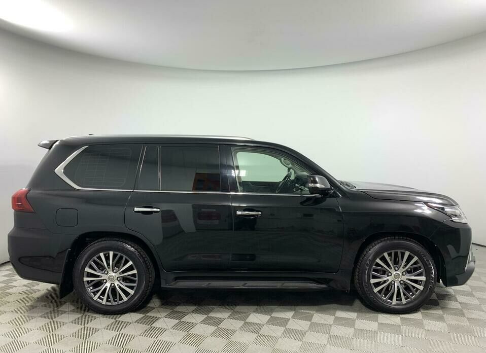 Lexus LX 570 5.7 AT (367 л.с.) 4WD