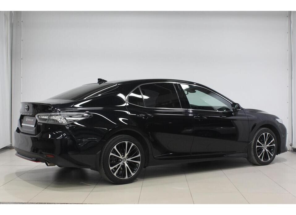 Toyota Camry, VIII (XV70) 2.5 AT (181 л.с.)