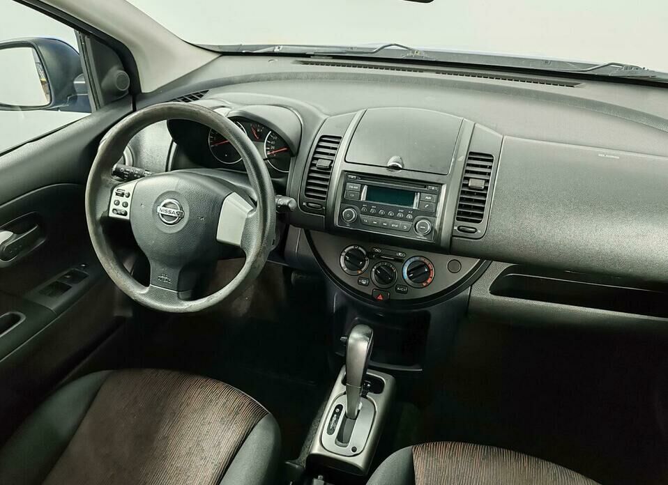Nissan Note 1.6 AT (110 л.с.)