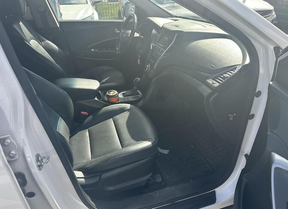 Hyundai Santa Fe 2.2d AT (200 л.с.) 4WD