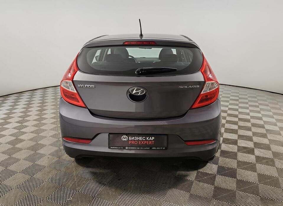 Hyundai Solaris, I Рестайлинг 1.6 AT (123 л.с.)