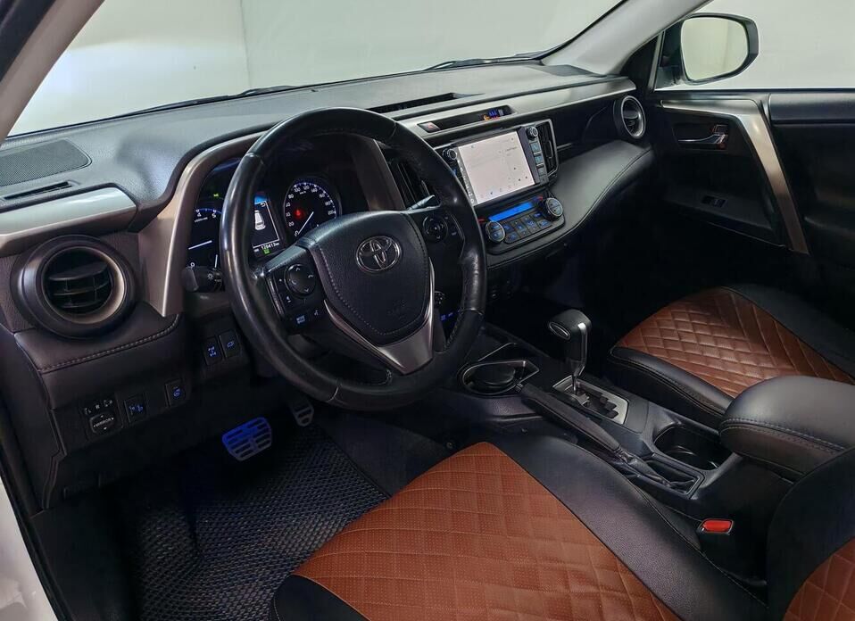 Toyota RAV4, IV (XA40) Рестайлинг 2.0 CVT (146 л.с.) 4WD