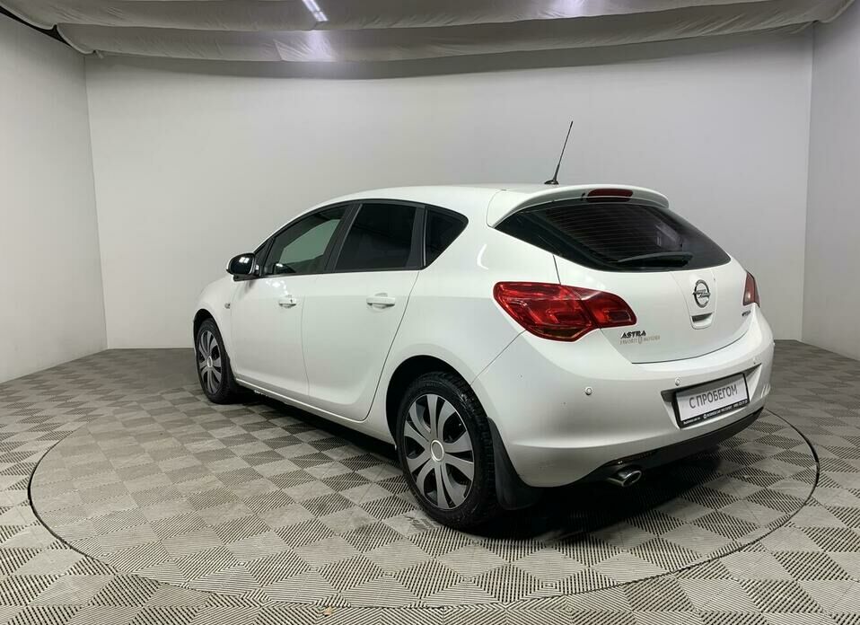 Opel Astra 1.4 AT (140 л.с.)