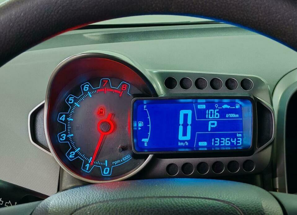 Chevrolet Aveo 1.6 AT (115 л.с.)
