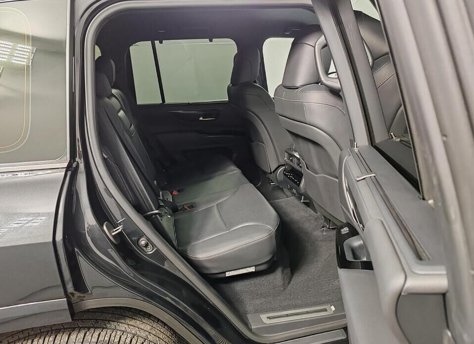 Lexus LX, IV 600 3.5 AT (415 л.с.) 4WD