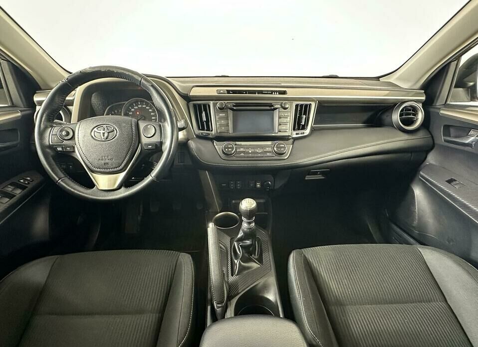 Toyota RAV4 2.0 MT (146 л.с.) 4WD