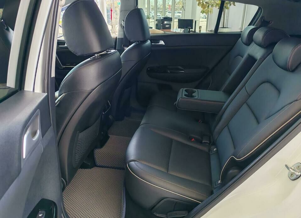 Kia Sportage 2.4 AT (184 л.с.) 4WD