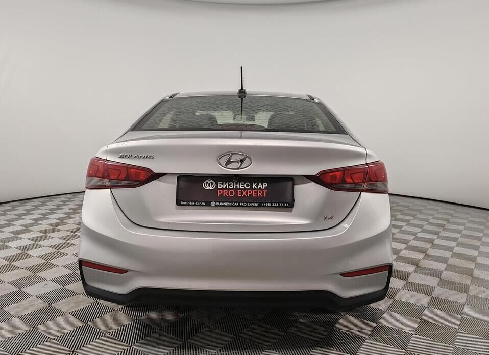 Hyundai Solaris, II 1.6 MT (123 л.с.)