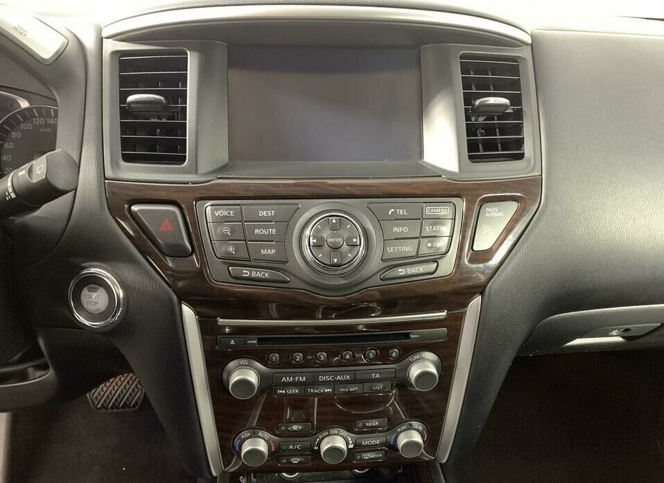 Nissan Pathfinder 3.5 CVT (249 л.с.) 4WD