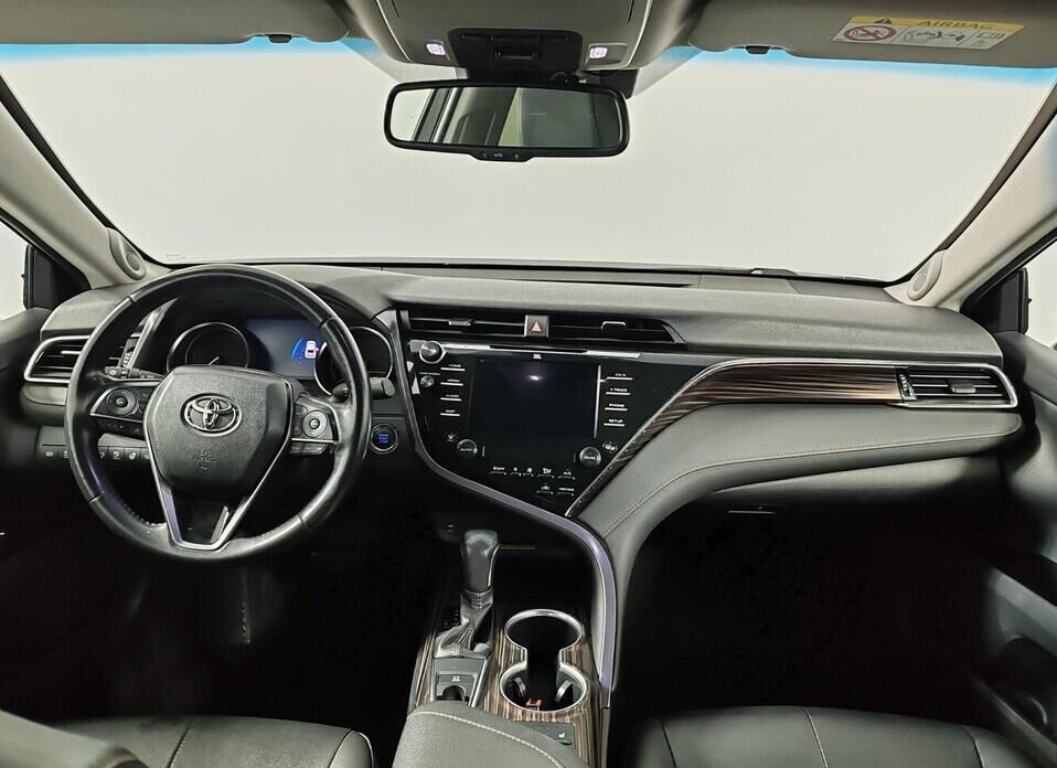 Toyota Camry, VIII (XV70) 2.5 AT (181 л.с.)