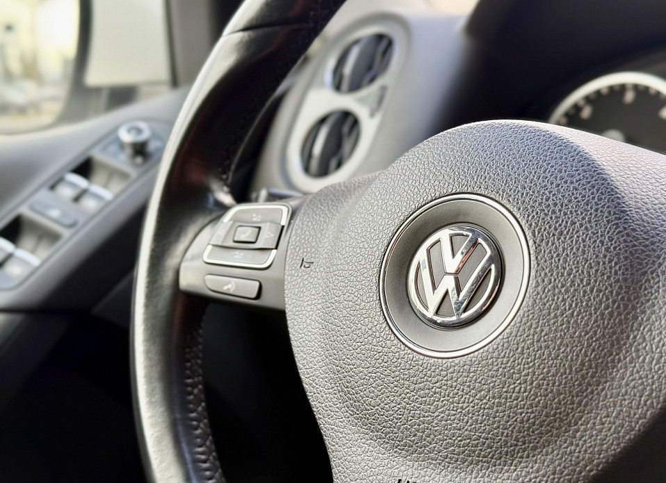 Volkswagen Tiguan, I Рестайлинг 2.0d AT (140 л.с.) 4WD
