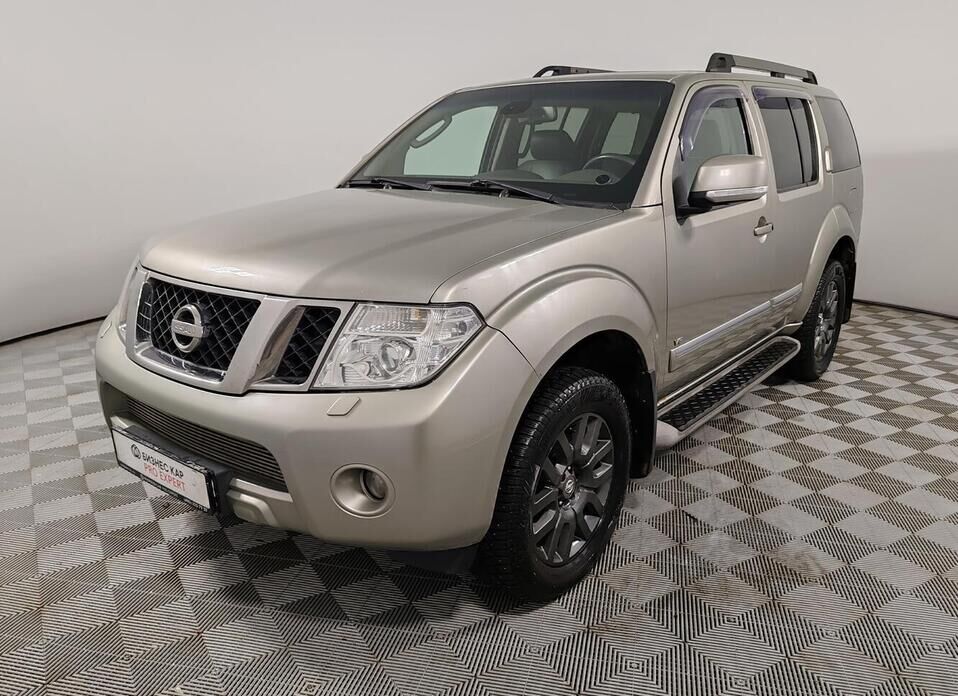 Nissan Pathfinder, III Рестайлинг 3.0d AT (231 л.с.) 4WD