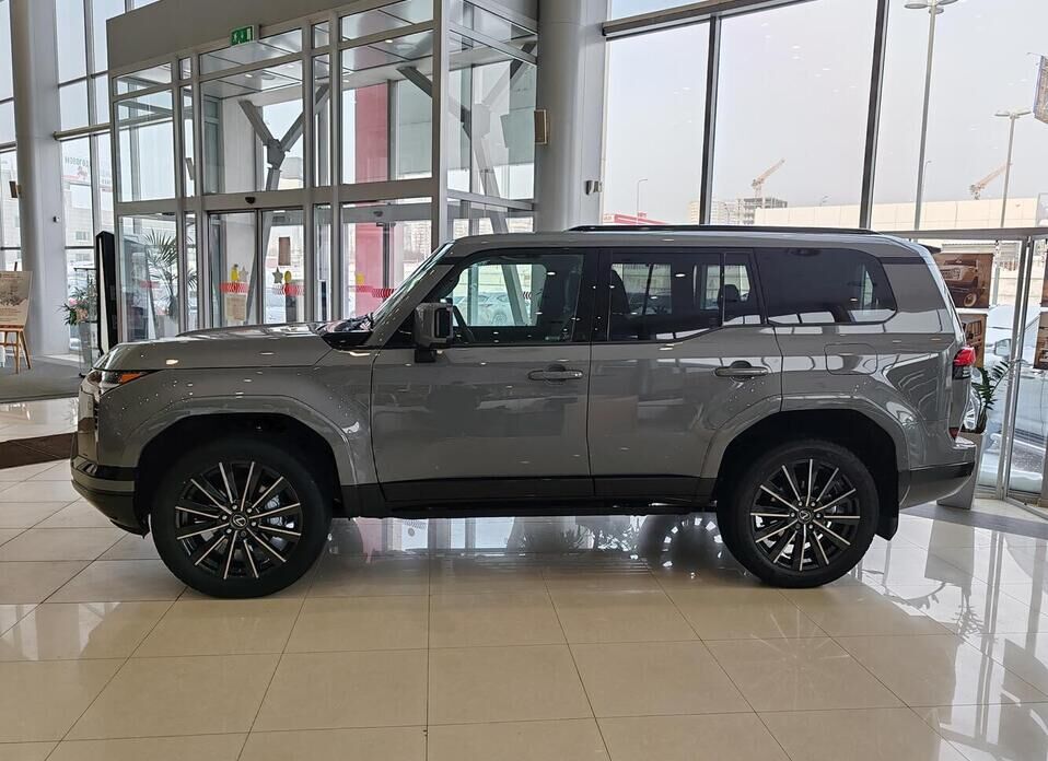 Lexus GX, III 550 3.4 AT (354 л.с.) 4WD