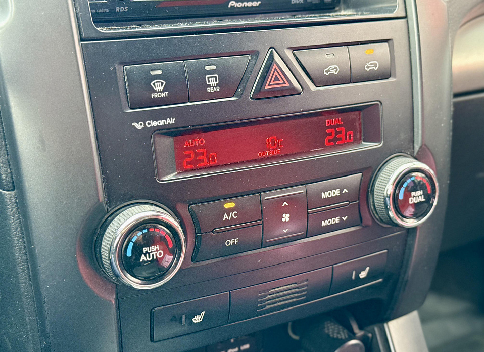 Kia Sorento, II 2.4 AT (175 л.с.) 4WD