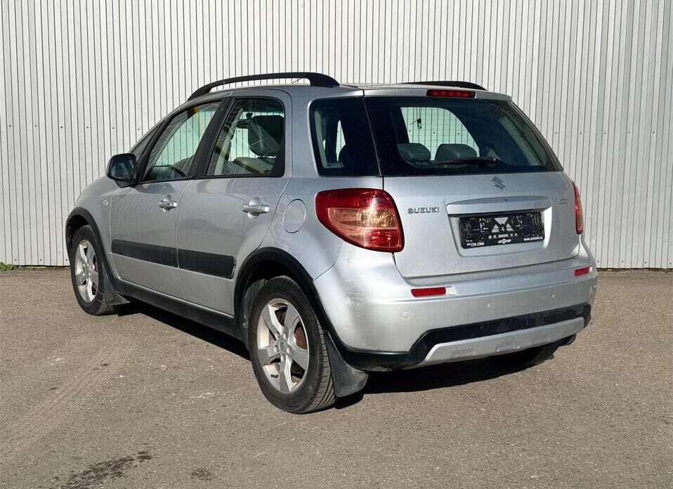 Suzuki SX4, I (Classic) Рестайлинг 1.6 AT (112 л.с.)