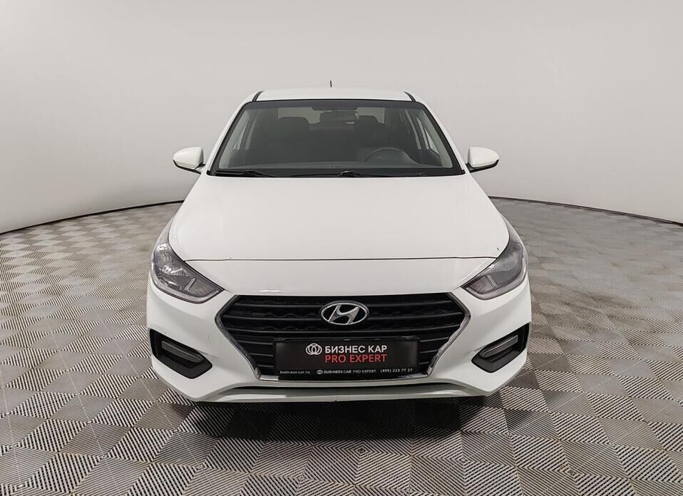 Hyundai Solaris, II 1.6 AT (123 л.с.)