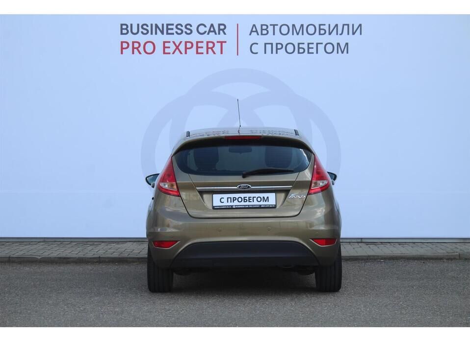 Ford Fiesta 1.4 AT (96 л.с.)