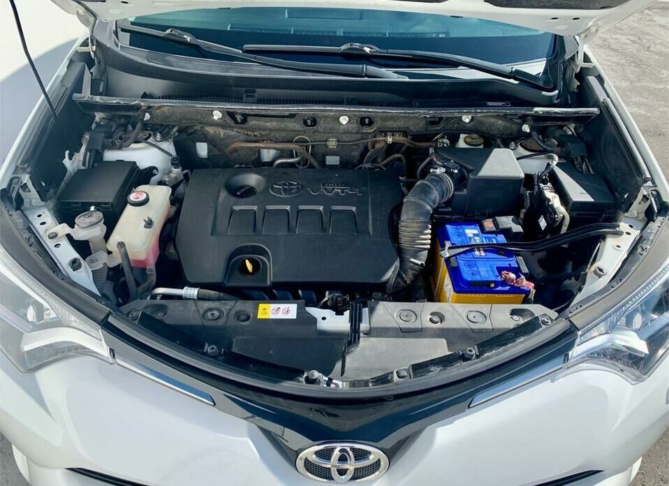 Toyota RAV4 2.0 MT (146 л.с.)