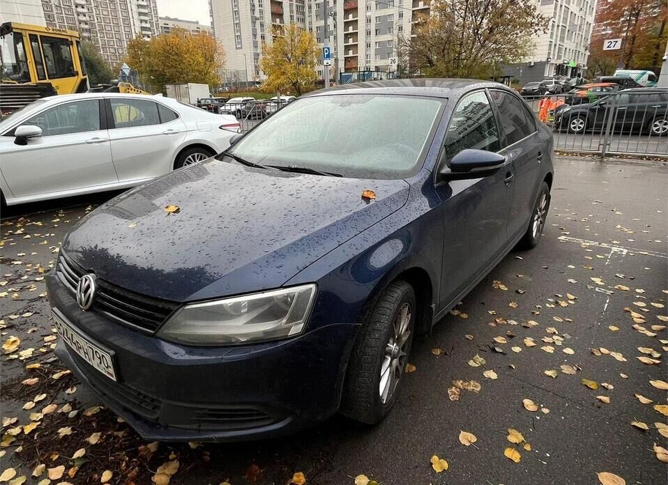 Volkswagen Jetta, VI 1.6 AT (105 л.с.)