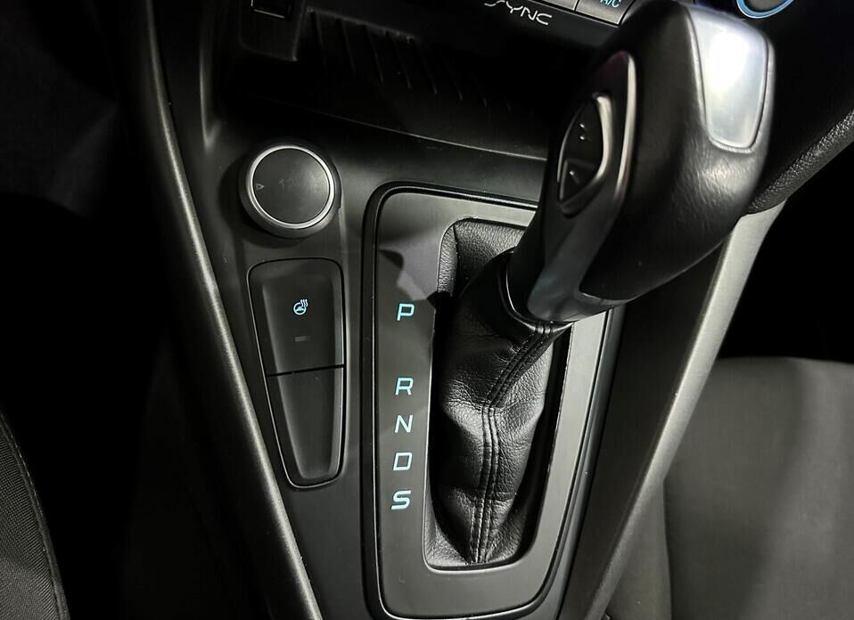 Ford Focus 1.6 AMT (125 л.с.)