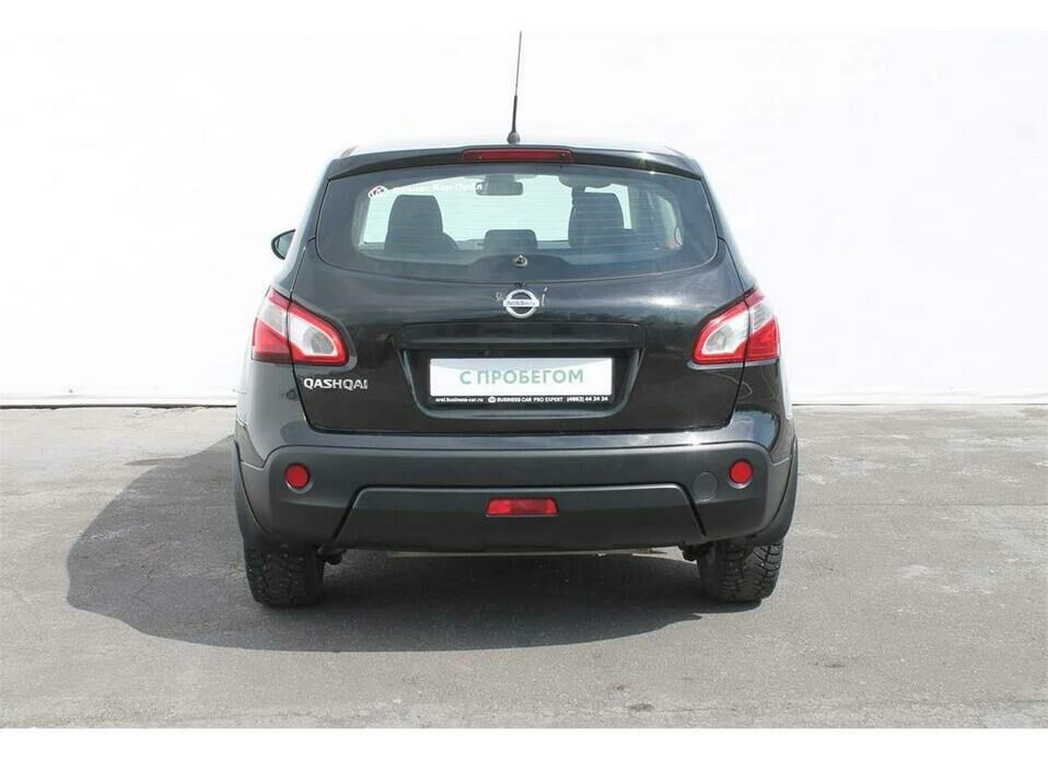 Nissan Qashqai 1.6 MT (114 л.с.)