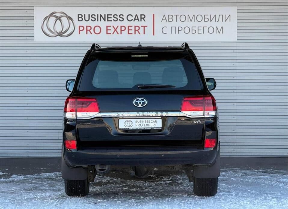 Toyota Land Cruiser, 200 Series Рестайлинг 2 4.5d AT (249 л.с.) 4WD