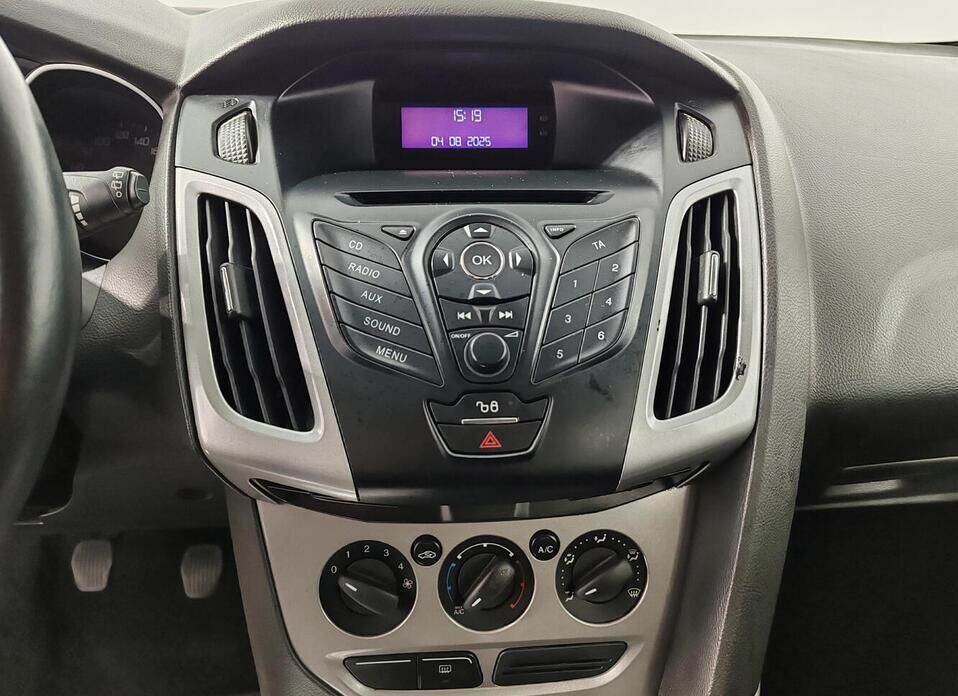 Ford Focus, III 1.6 MT (105 л.с.)