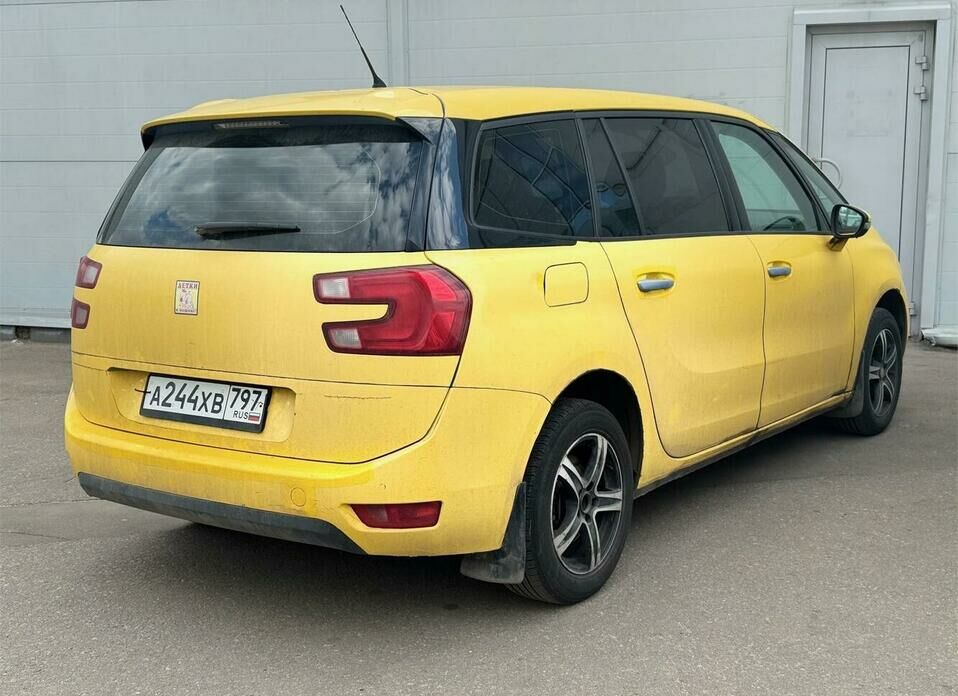Citroen C4 Picasso 1.6 MT (120 л.с.)