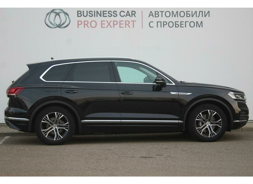 Volkswagen Touareg 3.0d AT (249 л.с.) 4WD