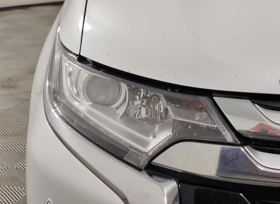 Mitsubishi Outlander, III Рестайлинг 2 2.0 CVT (146 л.с.) 4WD