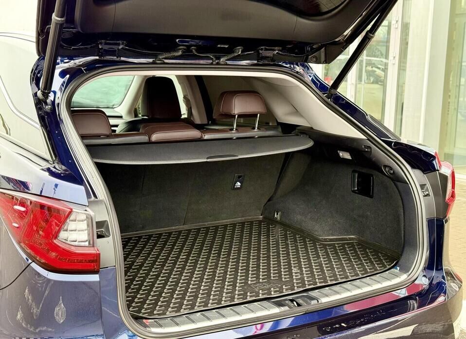 Lexus RX, IV 200t 2.0 AT (238 л.с.)