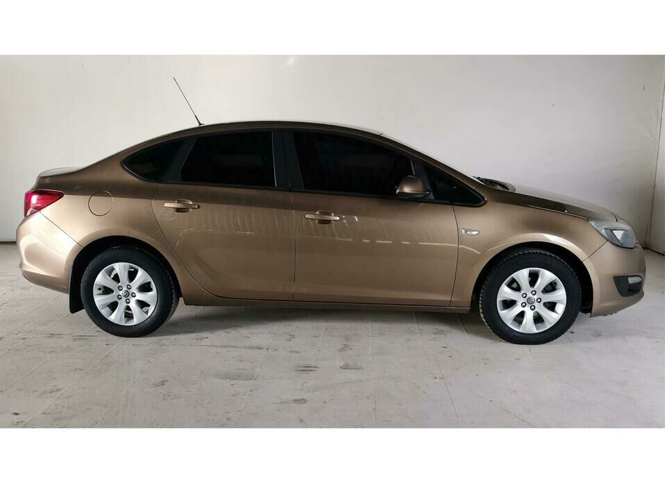 Opel Astra 1.6 MT (115 л.с.)