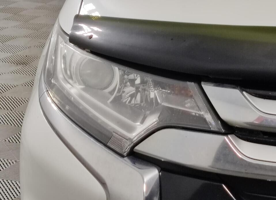 Mitsubishi Outlander, III Рестайлинг 2 2.0 CVT (146 л.с.) 4WD