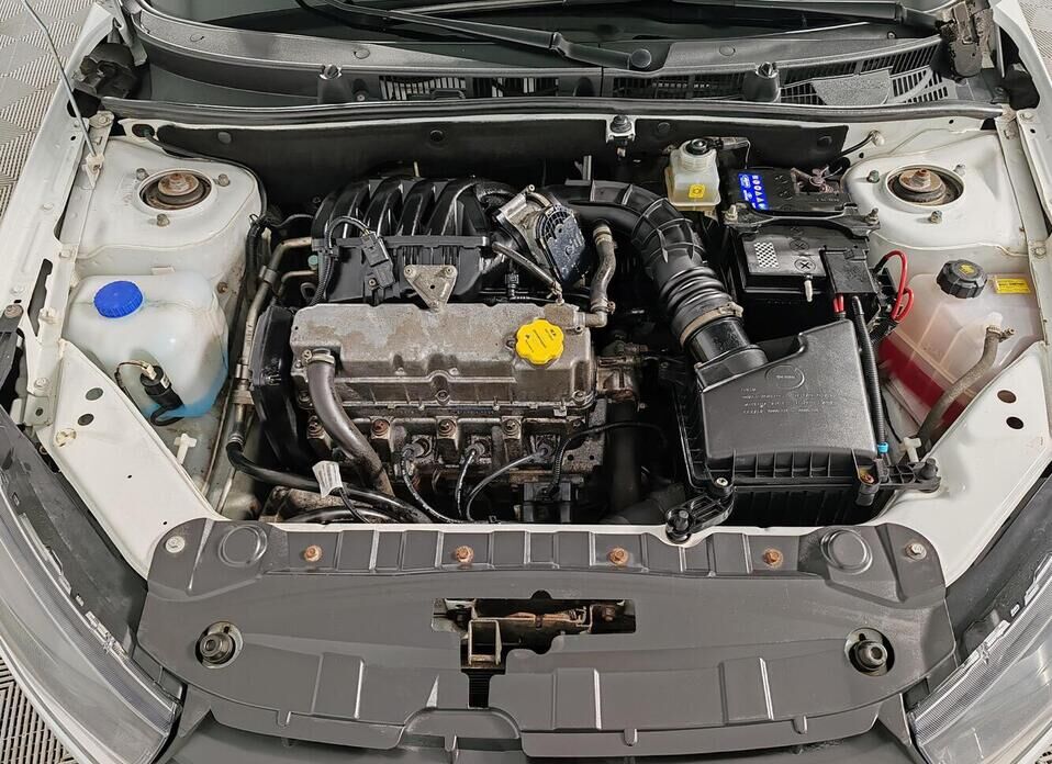 LADA (ВАЗ) Granta, I Рестайлинг 1.6 MT (90 л.с.)