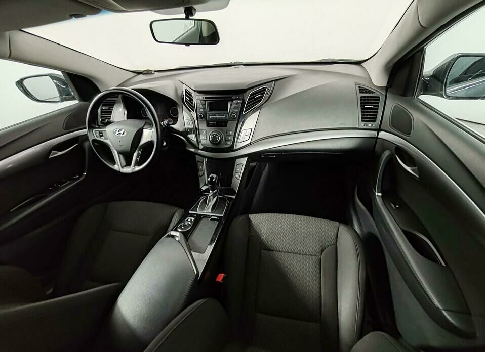 Hyundai i40 2.0 AT (150 л.с.)