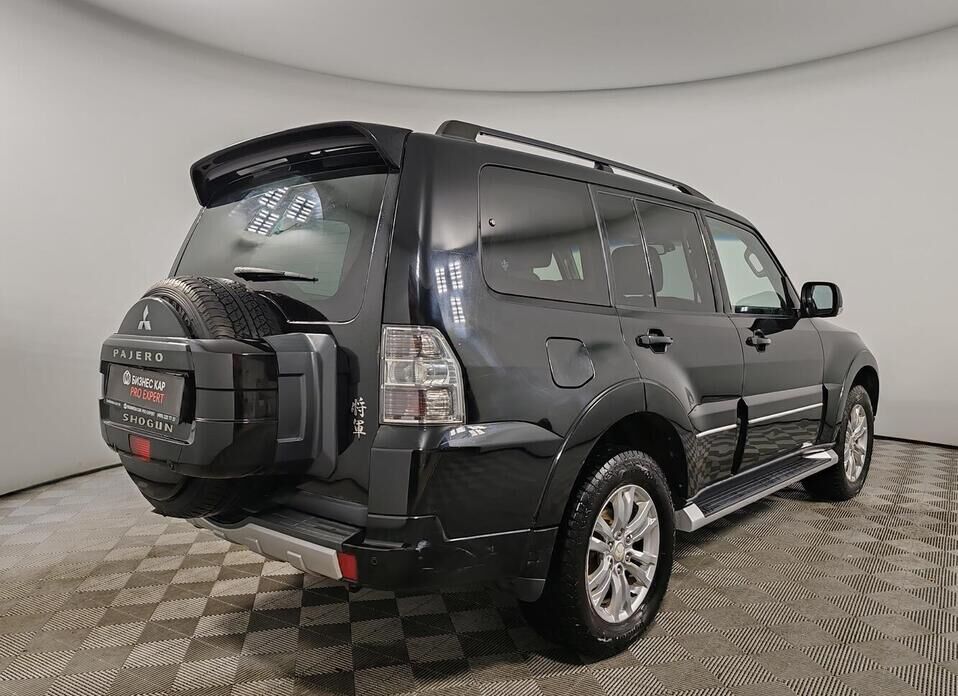Mitsubishi Pajero, IV Рестайлинг 1 3.0 AT (178 л.с.) 4WD