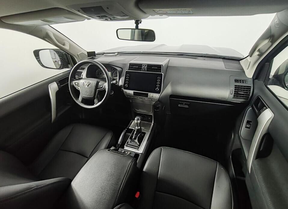 Toyota Land Cruiser Prado, 150 Series Рестайлинг 3 2.7 AT (163 л.с.) 4WD