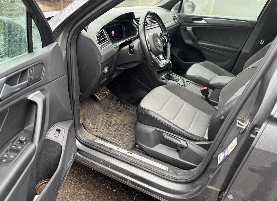 Volkswagen Tiguan, II 2.0 AMT (190 л.с.) 4WD