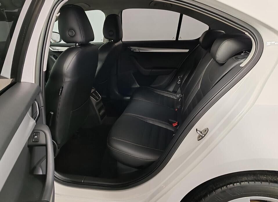 Skoda Octavia, III (A7) 2.0d AMT (143 л.с.)