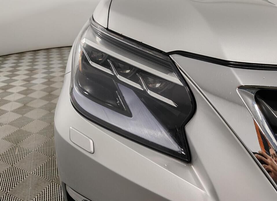 Lexus GX, II Рестайлинг 460 4.6 AT (296 л.с.) 4WD