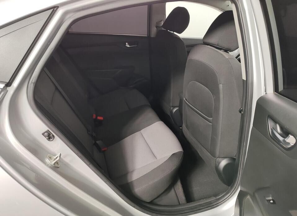Hyundai Solaris, II 1.6 AT (123 л.с.)