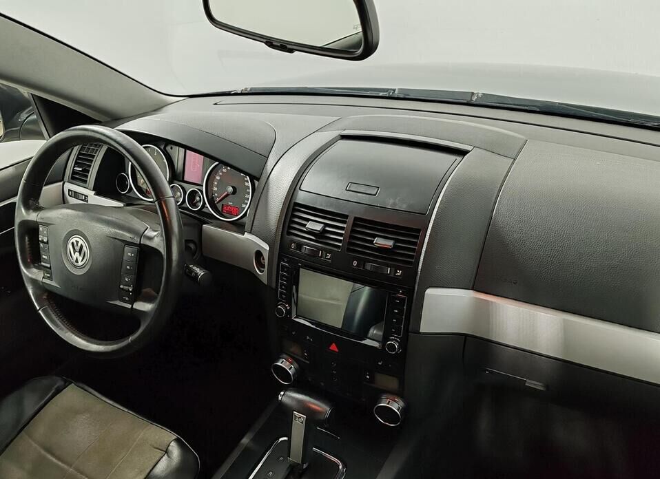 Volkswagen Touareg, I Рестайлинг 2.5d AT (174 л.с.) 4WD