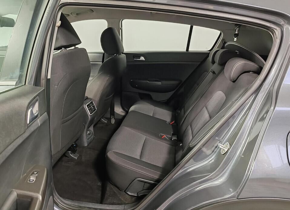 Kia Sportage, IV Рестайлинг 2.0 AT (150 л.с.) 4WD