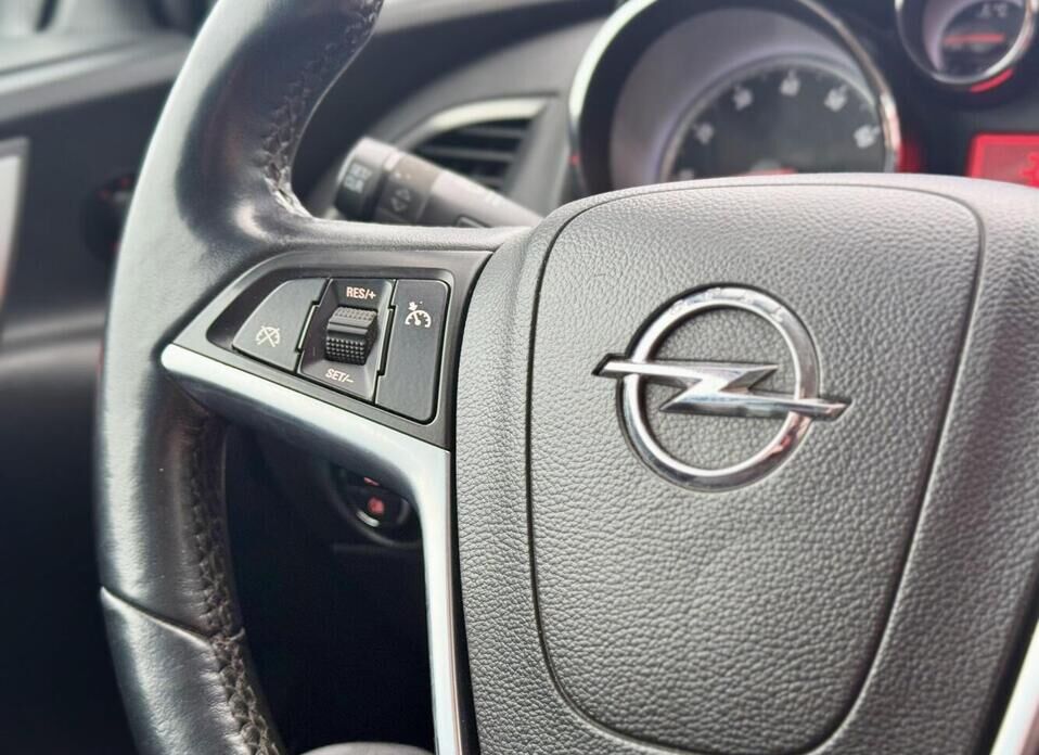 Opel Astra, J 1.4 AT (140 л.с.)