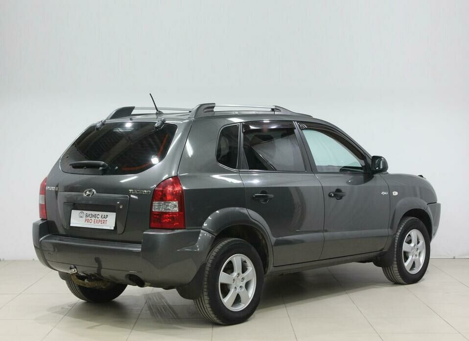 Hyundai Tucson 2.0 MT (140 л.с.) 4WD
