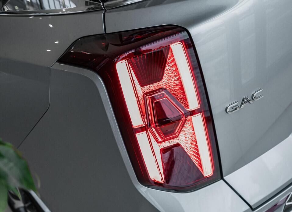 GAC GS8, II Dragon 2.0 AT (231 л.с.) 4WD