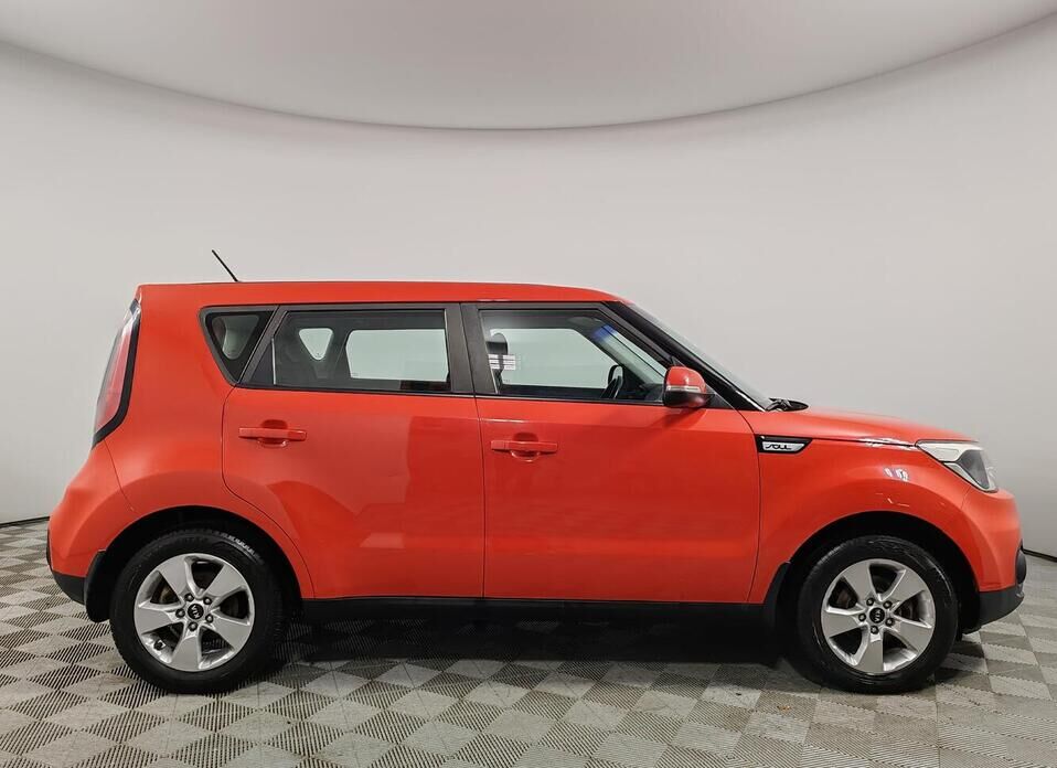 Kia Soul, II Рестайлинг 1.6 AT (124 л.с.)
