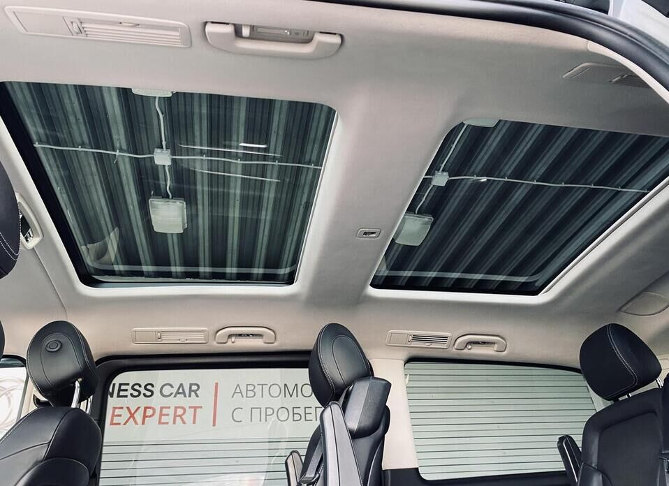 Mercedes-Benz V-Класс, III (W447) Рестайлинг 300 d длинный 2.0d AT (239 л.с.) 4WD