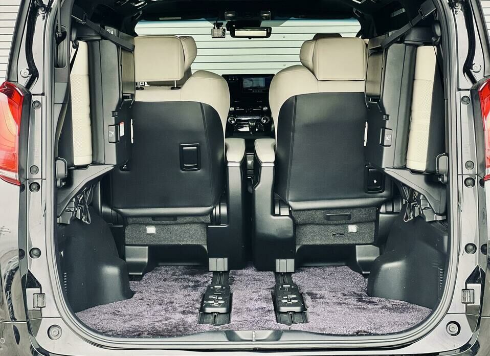 Toyota Alphard 3.5 AT (300 л.с.) 4WD