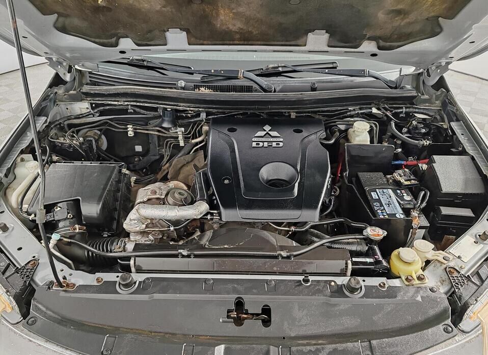 Mitsubishi L200, V 2.4d AT (154 л.с.) 4WD